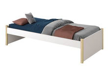 Cargar imagen en el visor de la galería, Cama evolutiva RAVI con barandas 90x190cms.