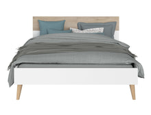 Cargar imagen en el visor de la galería, Cama AALBORG full oak/blanco.
