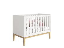 Cargar imagen en el visor de la galería, COMBO Cuna NOAH + comoda THEO 6 cajones

