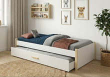Cargar imagen en el visor de la galería, Cama evolutiva RAVI con barandas 90x190cms.
