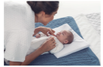 Cargar imagen en el visor de la galería, Almohada para bebe 6 MESES BABY
